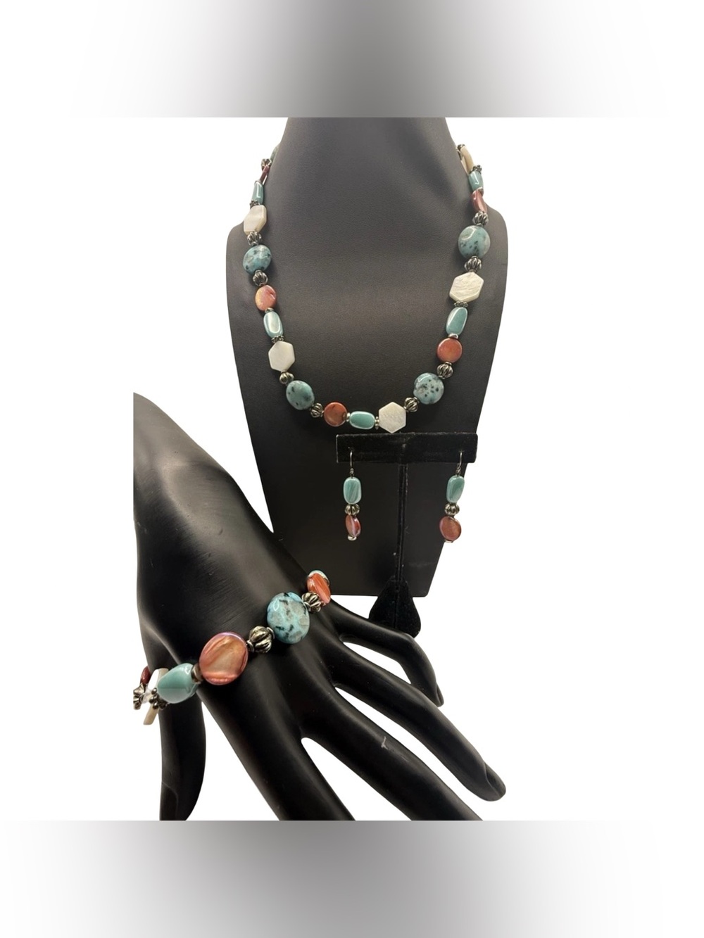 Vintage Southwestern Style Glass Beaded Jewelry Set Earrings Bracelet Necklace